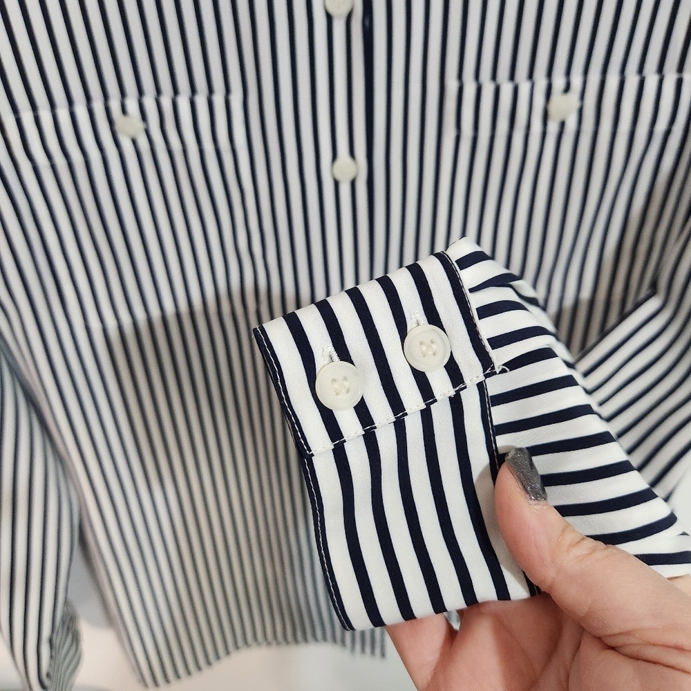 Womens black and white stripe blouse, size 10 - Picture 6 of 8